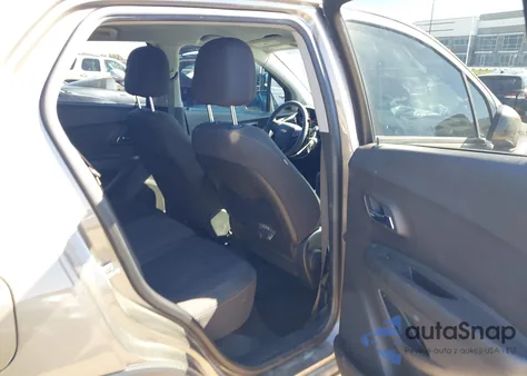 2021 Chevrolet Trax Fwd Ls z USA, uszkodzony, nr VIN KL7CJKSB7MB307970